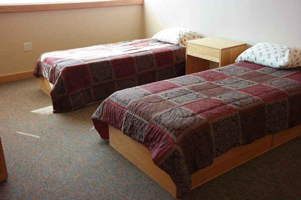 Dorm room cleaning for colleges and dorm rooms