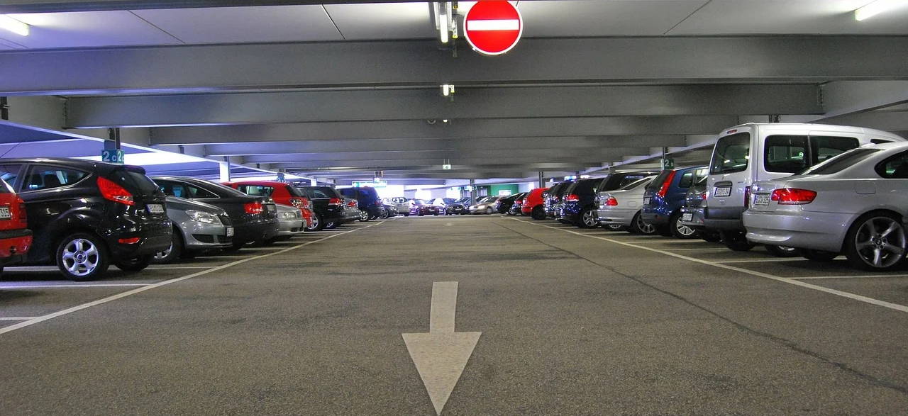 5 Ways Parking Garage Cleaning Services Mean More Business